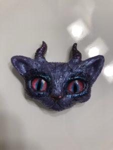 UV resin Horned Cat magnet